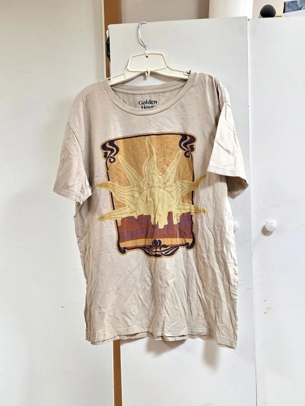 Golden Hour Graphic Short Sleeve Tee